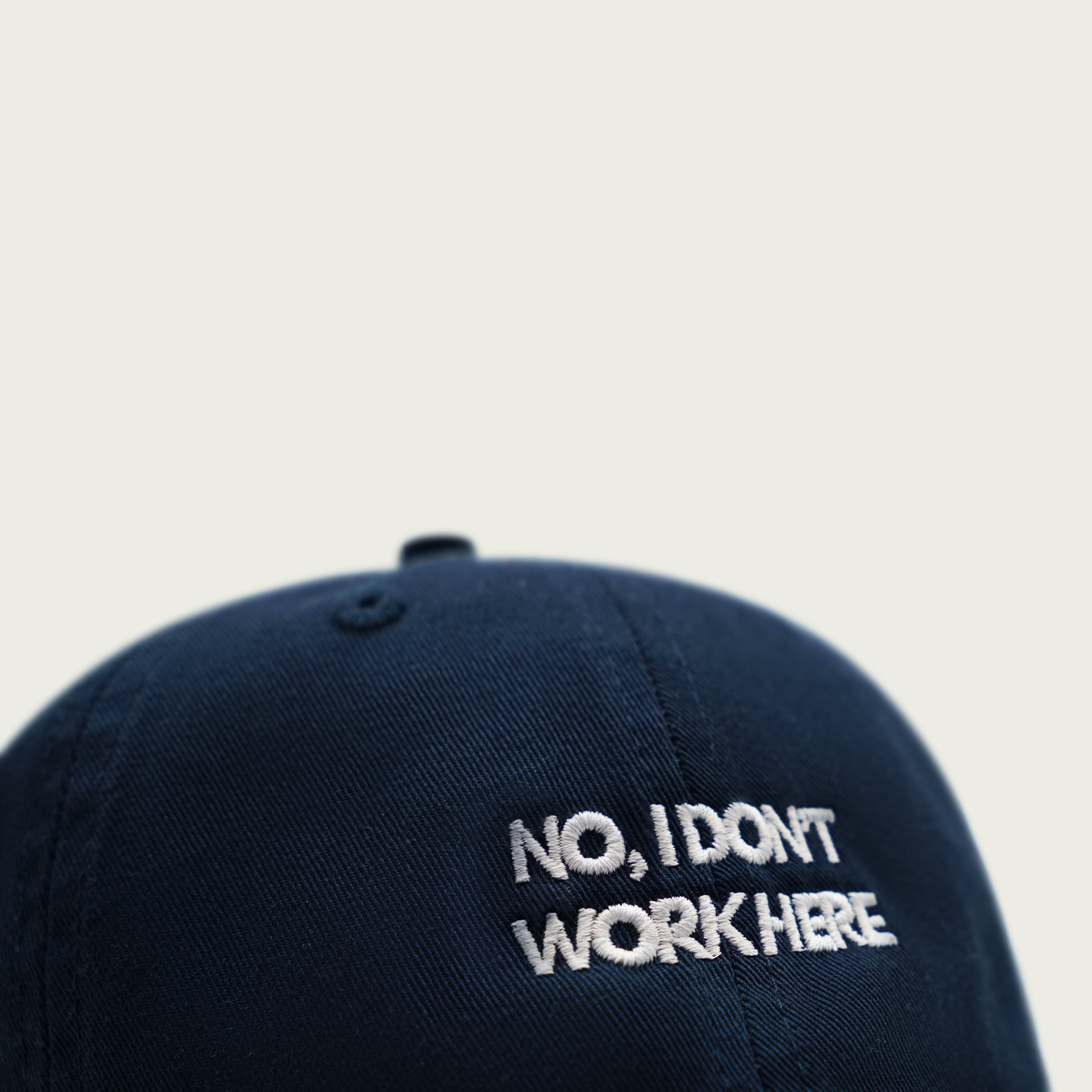 "NO, I DON'T WORK HERE" CAP NAVY